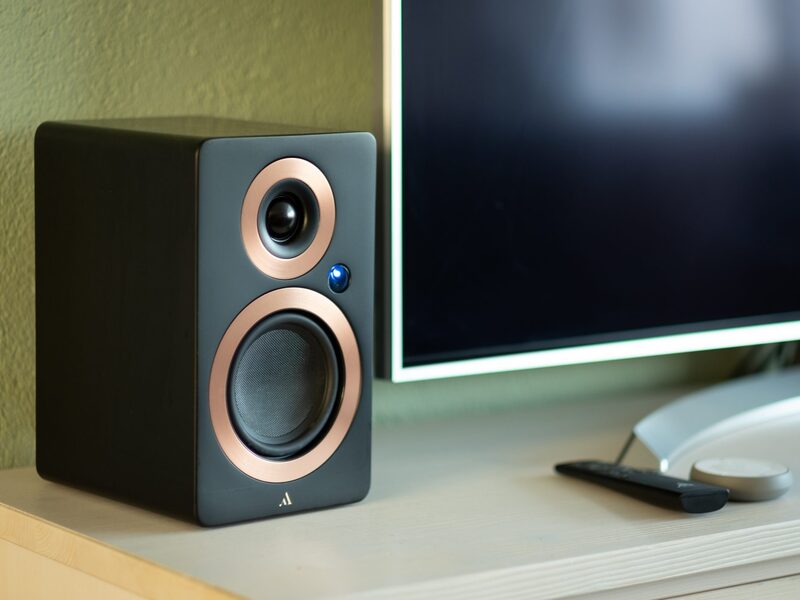 Powered Bookshelf Speakers with Bluetooth